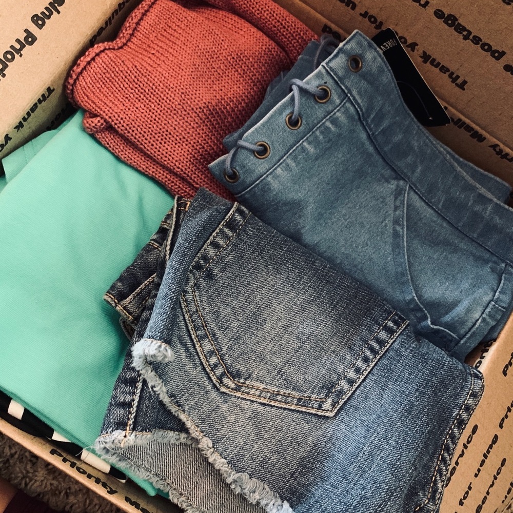 Unlisted reseller box !